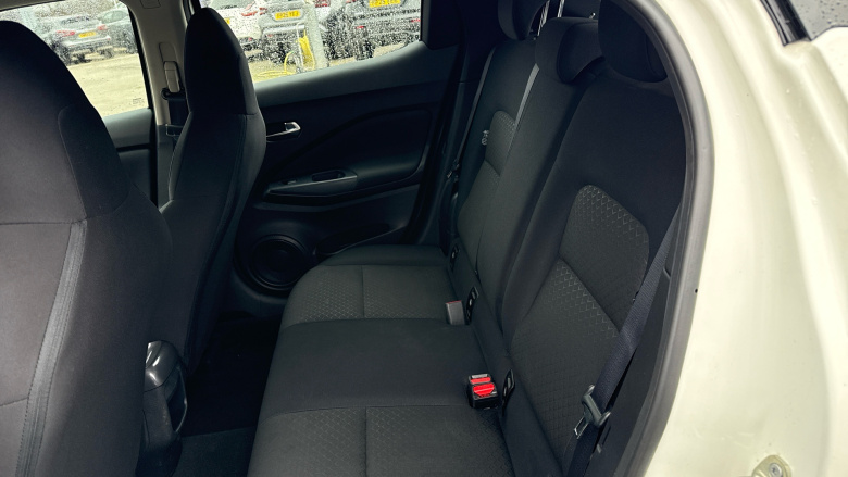 Nissan Juke 1.0 DiG-T 114 Acenta 5dr Petrol Hatchback